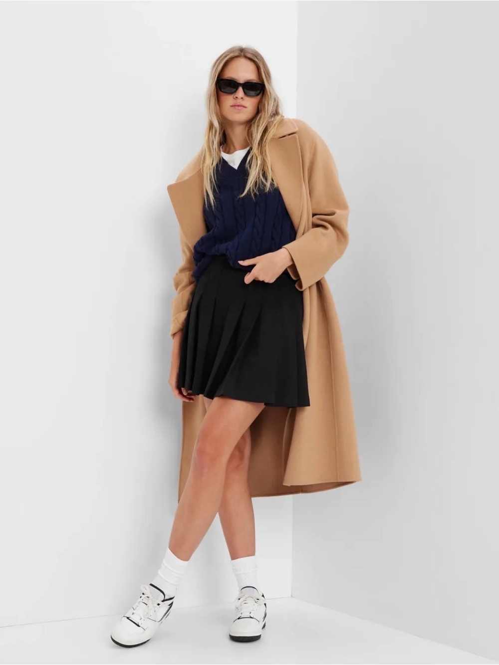 GAP High Rise Pleated Mini Skirt in Black 6